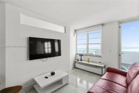 100 Lincoln Road Miami Beach FL 33139