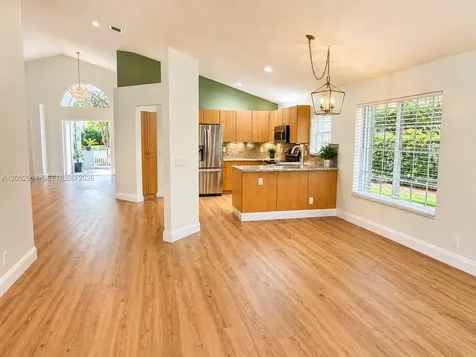 2019 Cove Lane Weston FL 33326
