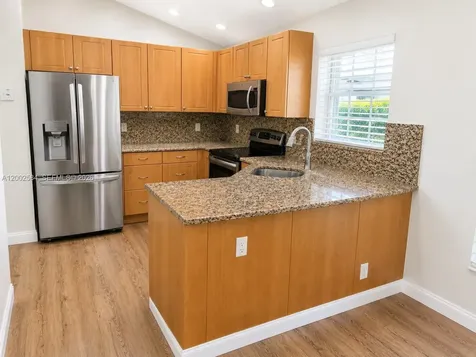 2019 Cove Lane Weston FL 33326