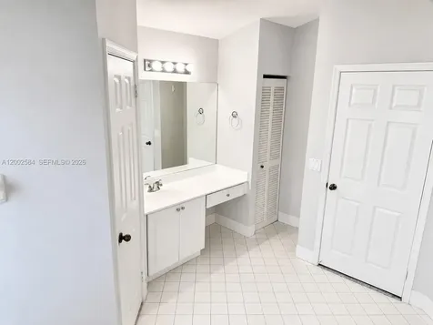 2019 Cove Lane Weston FL 33326