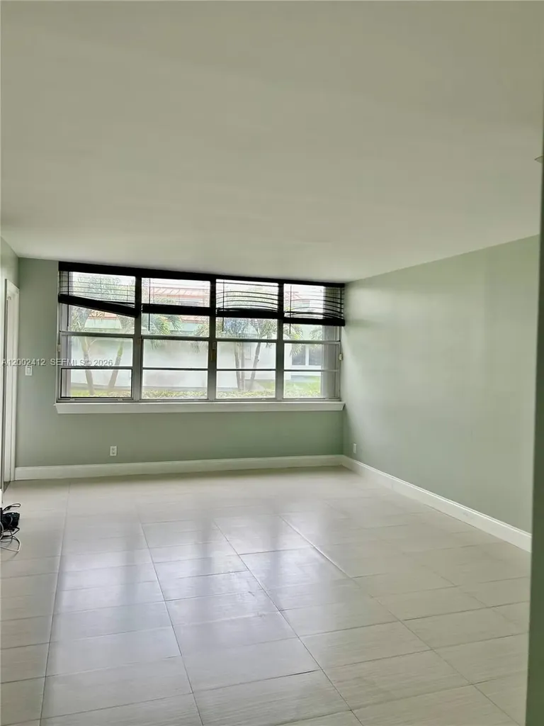 2731 Taft Street Hollywood FL 33020