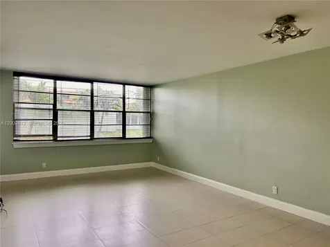 2731 Taft Street Hollywood FL 33020