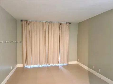 2731 Taft Street Hollywood FL 33020