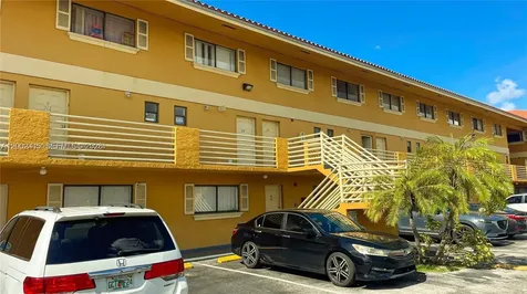 180 Royal Palm Road Hialeah Gardens FL 33016