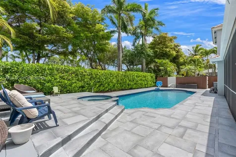7476 Brunswick Circle Boynton Beach FL 33472