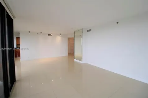 20185 E Country Club Drive Aventura FL 33180