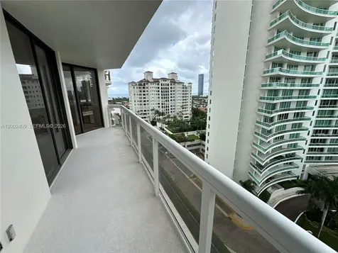 20185 E Country Club Drive Aventura FL 33180