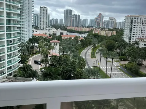 20185 E Country Club Drive Aventura FL 33180
