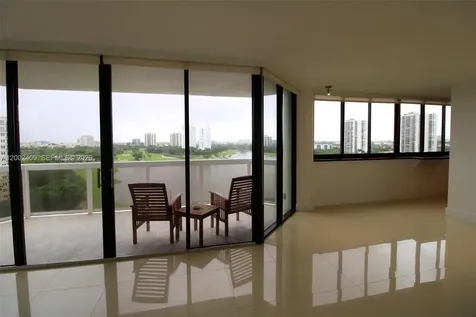 20185 E Country Club Drive Aventura FL 33180