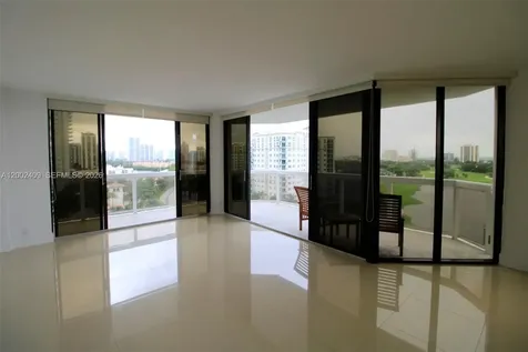 20185 E Country Club Drive Aventura FL 33180