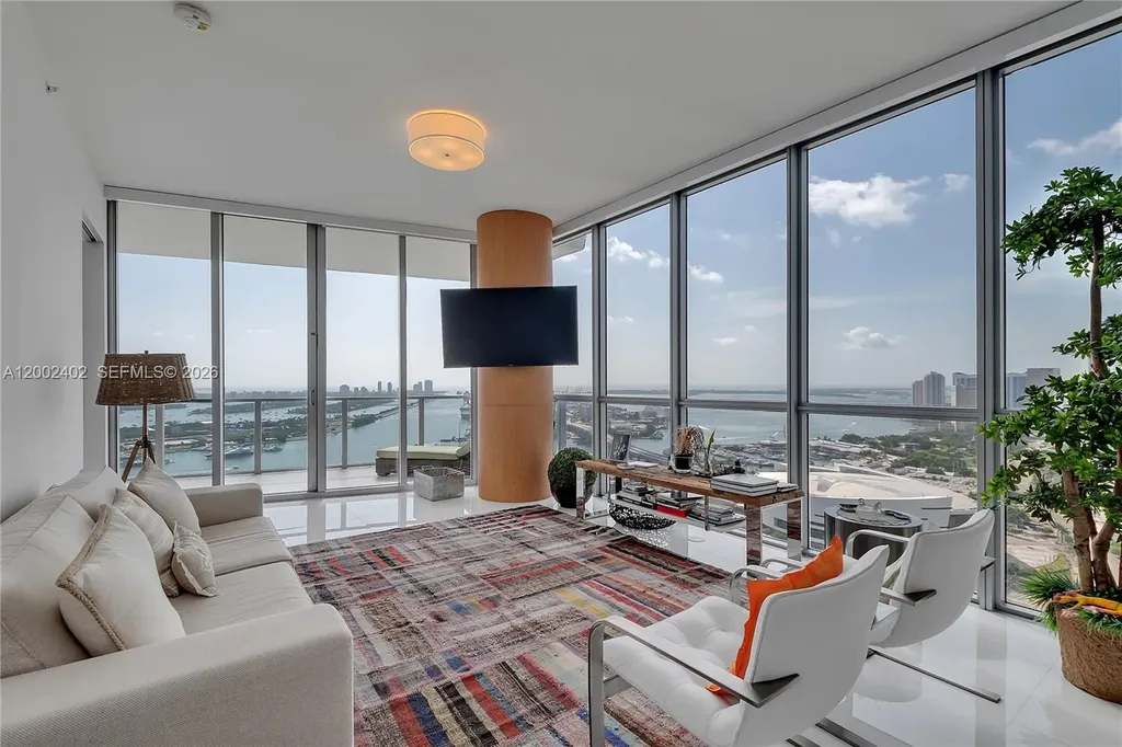 1100 Biscayne Boulevard Miami FL 33132