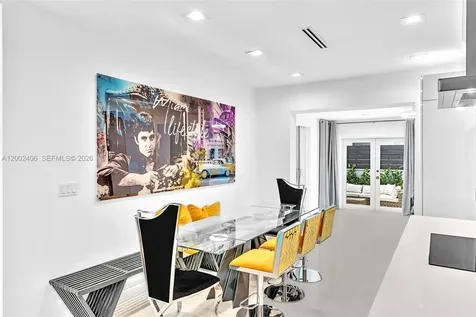 1002 10th Street Miami Beach FL 33139