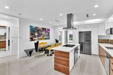 1002 10th Street Miami Beach FL 33139
