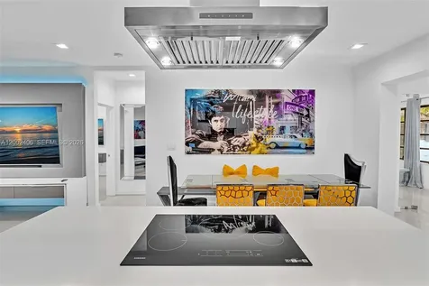 1002 10th Street Miami Beach FL 33139
