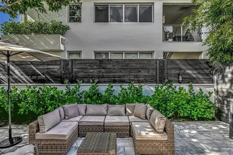 1002 10th Street Miami Beach FL 33139