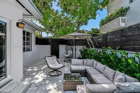 1002 10th Street Miami Beach FL 33139