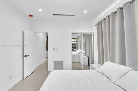 1002 10th Street Miami Beach FL 33139