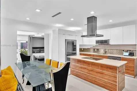 1002 10th Street Miami Beach FL 33139