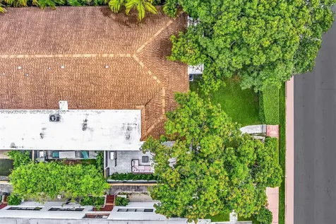 1002 10th Street Miami Beach FL 33139