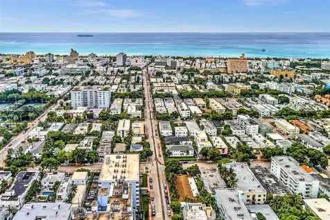 1002 10th Street Miami Beach FL 33139