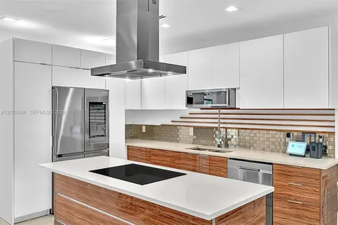 1002 10th Street Miami Beach FL 33139
