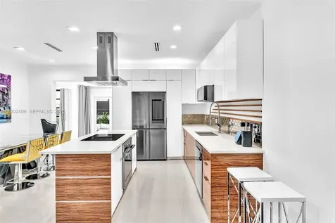 1002 10th Street Miami Beach FL 33139