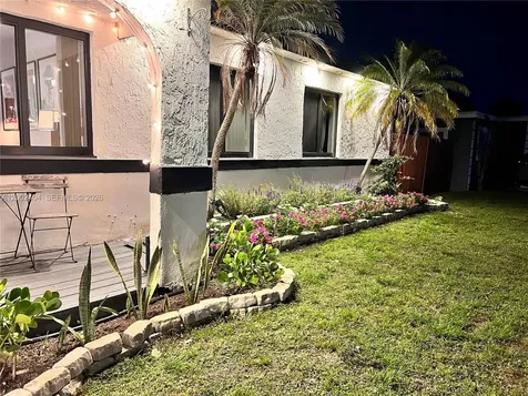 581 NW 185th Street Miami Gardens FL 33169
