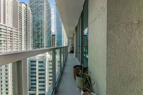 79 SW 12th Street Miami FL 33130