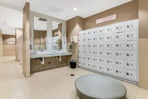 79 SW 12th Street Miami FL 33130