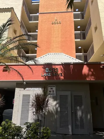 8333 Lake Drive Doral FL 33166