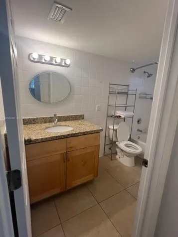 8333 Lake Drive Doral FL 33166