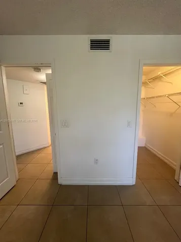 8333 Lake Drive Doral FL 33166