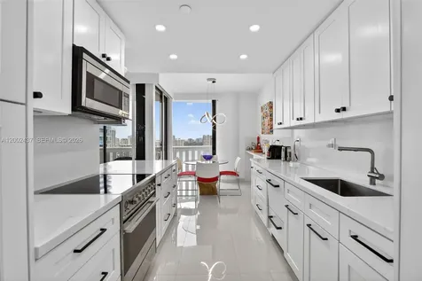 3000 Island Boulevard Aventura FL 33160