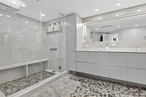 3000 Island Boulevard Aventura FL 33160