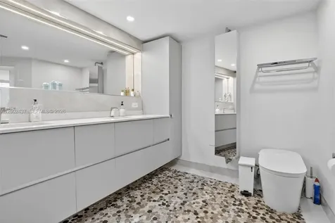 3000 Island Boulevard Aventura FL 33160