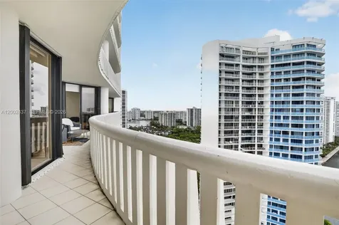 3000 Island Boulevard Aventura FL 33160