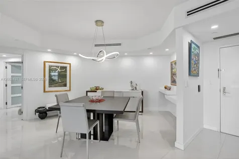 3000 Island Boulevard Aventura FL 33160