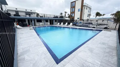 321 Wilson Street Hollywood FL 33019