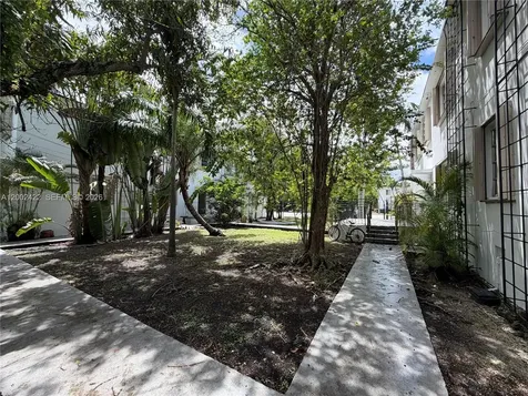 1421 SW 37th Avenue Miami FL 33145