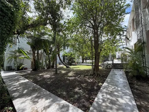 1421 SW 37th Avenue Miami FL 33145