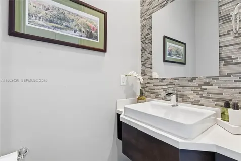 1609 NE 18th Avenue Fort Lauderdale FL 33305