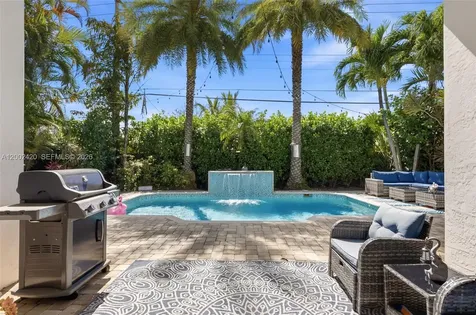 1609 NE 18th Avenue Fort Lauderdale FL 33305