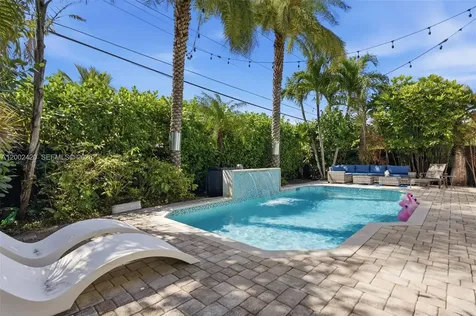 1609 NE 18th Avenue Fort Lauderdale FL 33305
