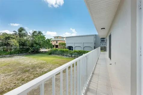249 W Seaview Drive Duck FL 33050