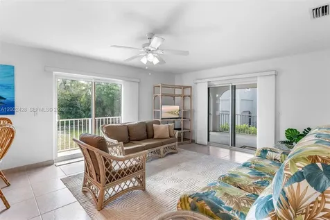 249 W Seaview Drive Duck FL 33050