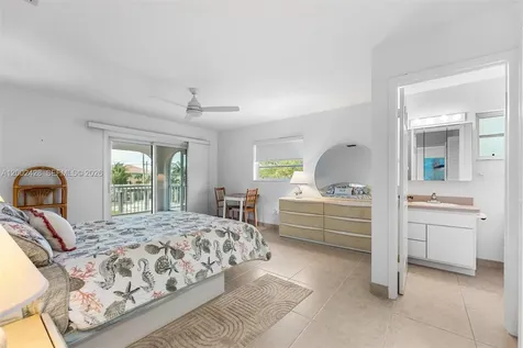 249 W Seaview Drive Duck FL 33050