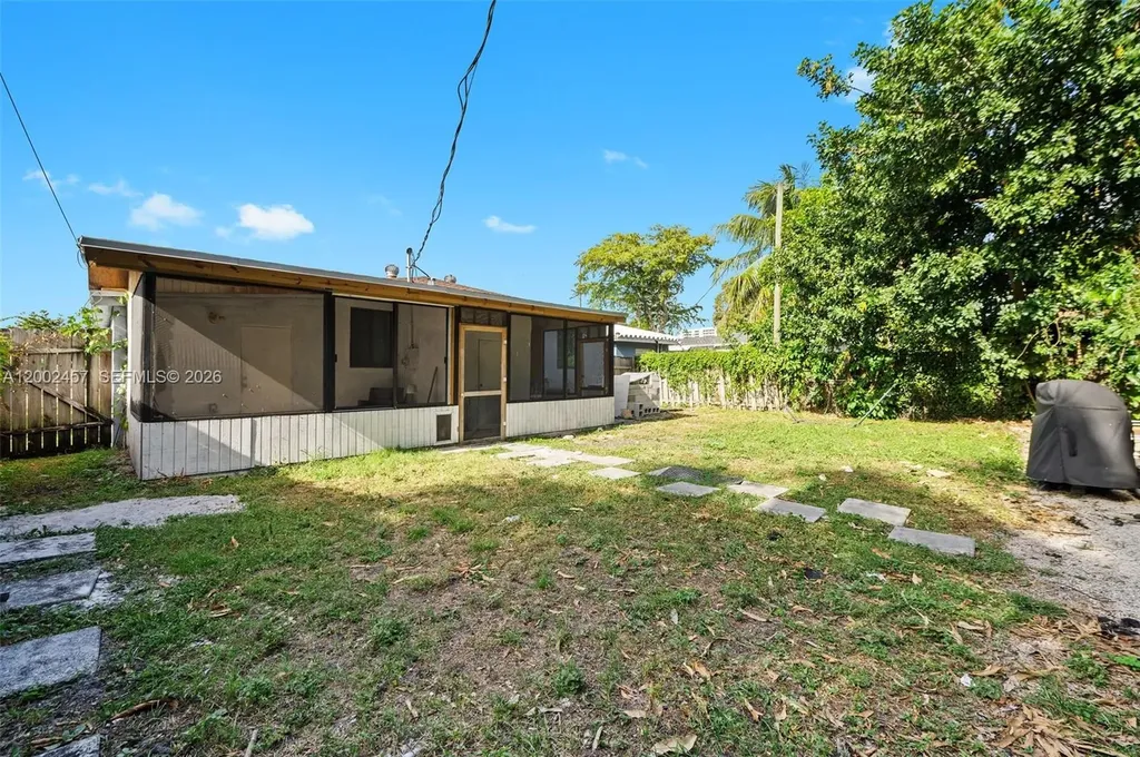 2410 Jackson Street Hollywood FL 33020