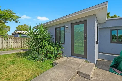 2410 Jackson Street Hollywood FL 33020
