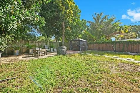 2410 Jackson Street Hollywood FL 33020