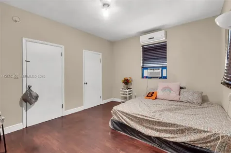 2637 NW 23rd Court Miami FL 33142